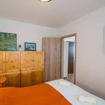 Gemini Ii Apartamento